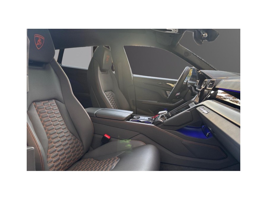 LAMBORGHINI d'occasion URUS 4.0 V8 de 2022 Montreuil (93)﻿