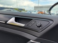 VOLKSWAGEN d'occasion GOLF 2.0 TSI 220 GTI DSG de 2014 Troyes (10)﻿