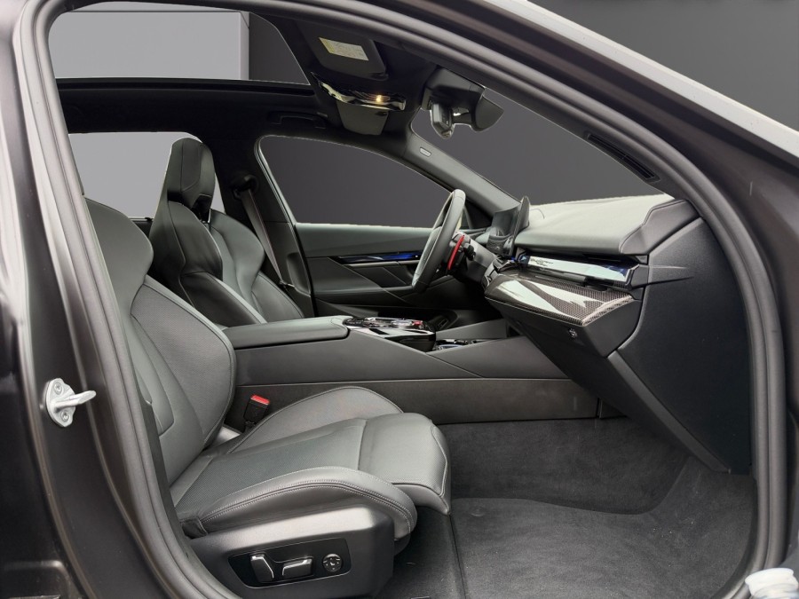 BMW d'occasion M5 4.4 xDrive Plug-in Hybrid de 2025 Champigny sur