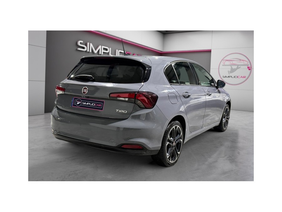 FIAT d'occasion TIPO 1.6 MULTIJET 120 BALLON D'OR DCT de 2020