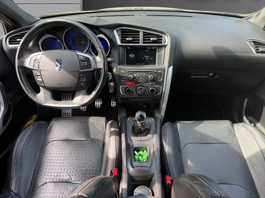 CITROEN d'occasion DS4 1.6 E-HDI 110 CHIC de 2013 Cannes (06)﻿
