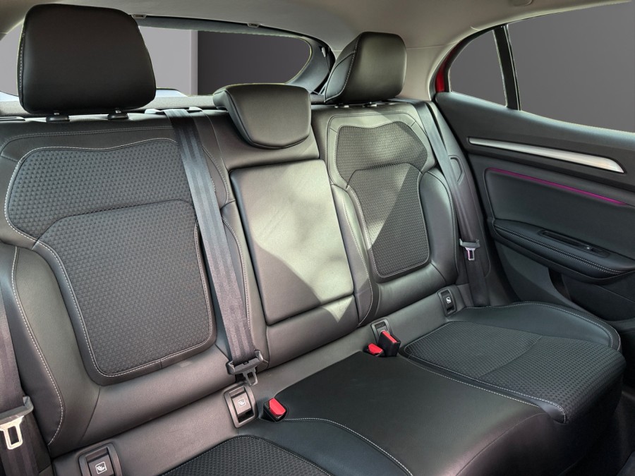 RENAULT d'occasion MEGANE 1.6 DCI 130 ZEN de 2015 Saint Nazaire (44)﻿