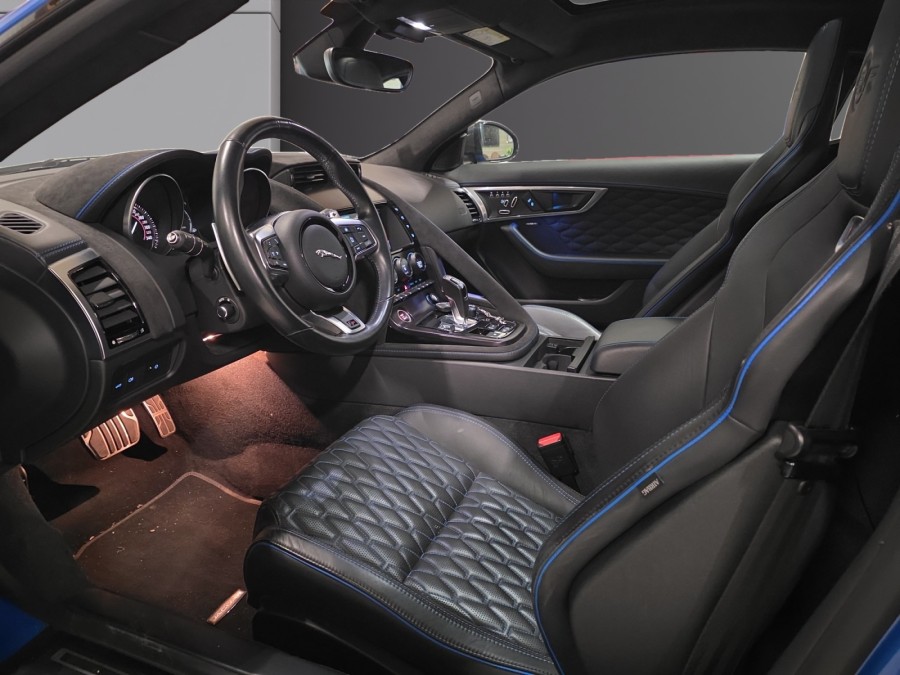 JAGUAR d'occasion F-TYPE 5.0 V8 575 SVR AWD de 2017 Angers (49)﻿