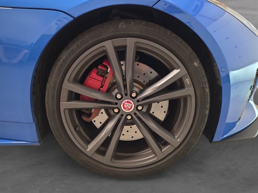 JAGUAR d'occasion F-TYPE 5.0 V8 575 SVR AWD de 2017 Angers (49)﻿