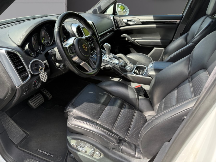 PORSCHE d'occasion CAYENNE 3.0 V6 S E-HYBRID PLATINUM EDITION