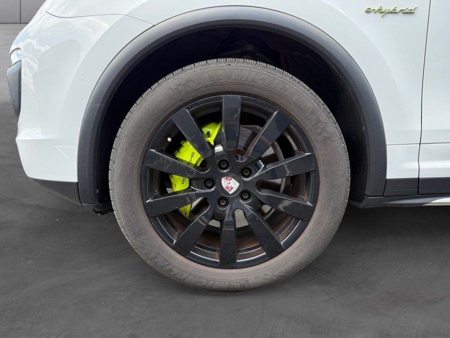 PORSCHE d'occasion CAYENNE 3.0 V6 S E-HYBRID PLATINUM EDITION