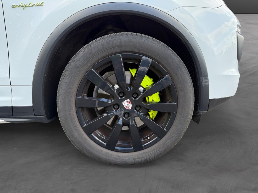 PORSCHE d'occasion CAYENNE 3.0 V6 S E-HYBRID PLATINUM EDITION