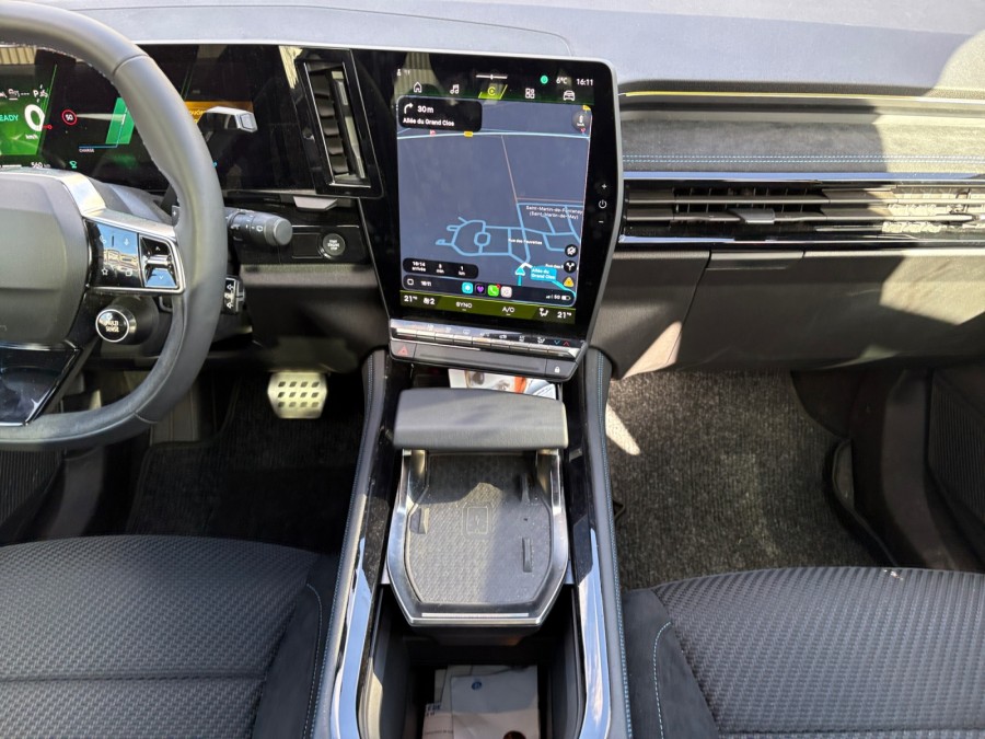 RENAULT d'occasion ESPACE 1.2 E-TECH 200 ESPRIT ALPINE de 2025 Caen