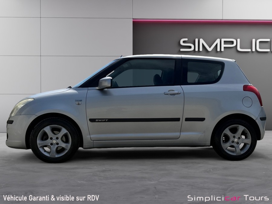 SUZUKI d'occasion SWIFT 1.3 DDIS GL de 2005 Tours (37)﻿