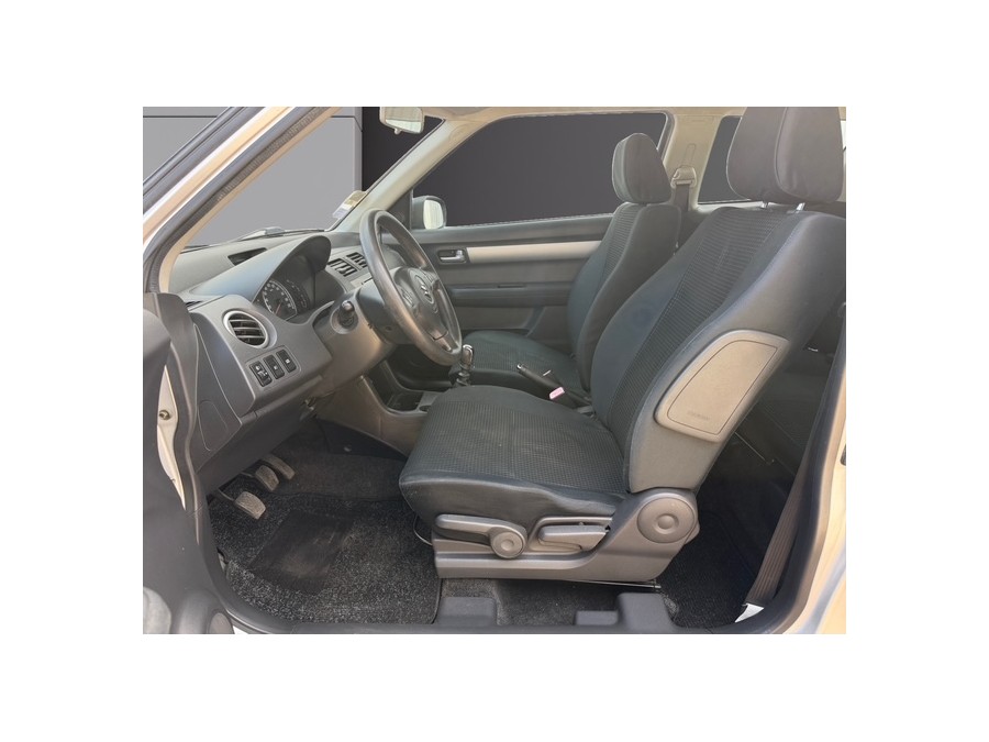 SUZUKI d'occasion SWIFT 1.3 DDIS GL de 2005 Tours (37)﻿
