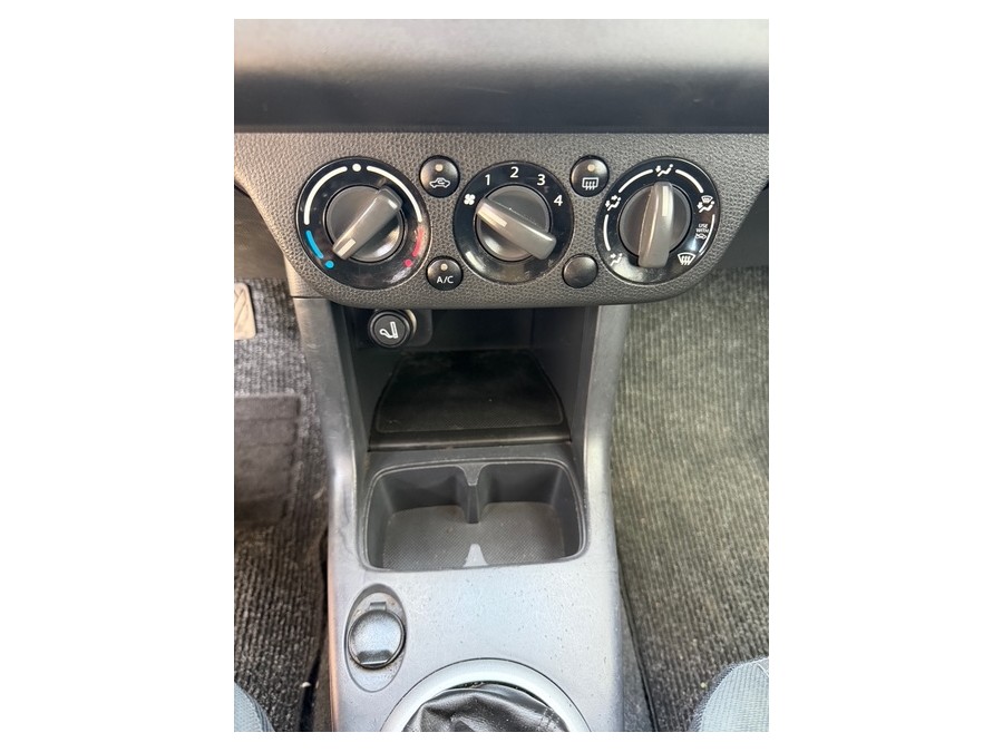 SUZUKI d'occasion SWIFT 1.3 DDIS GL de 2005 Tours (37)﻿