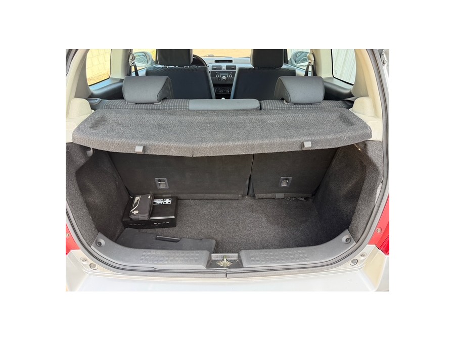 SUZUKI d'occasion SWIFT 1.3 DDIS GL de 2005 Tours (37)﻿