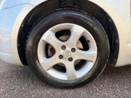 SUZUKI d'occasion SWIFT 1.3 DDIS GL de 2005 Tours (37)﻿