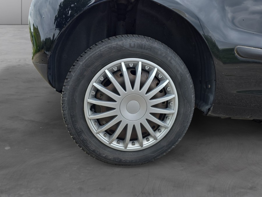 VOLKSWAGEN d'occasion FOX 1.4 75 de 2008 Vichy (03)﻿