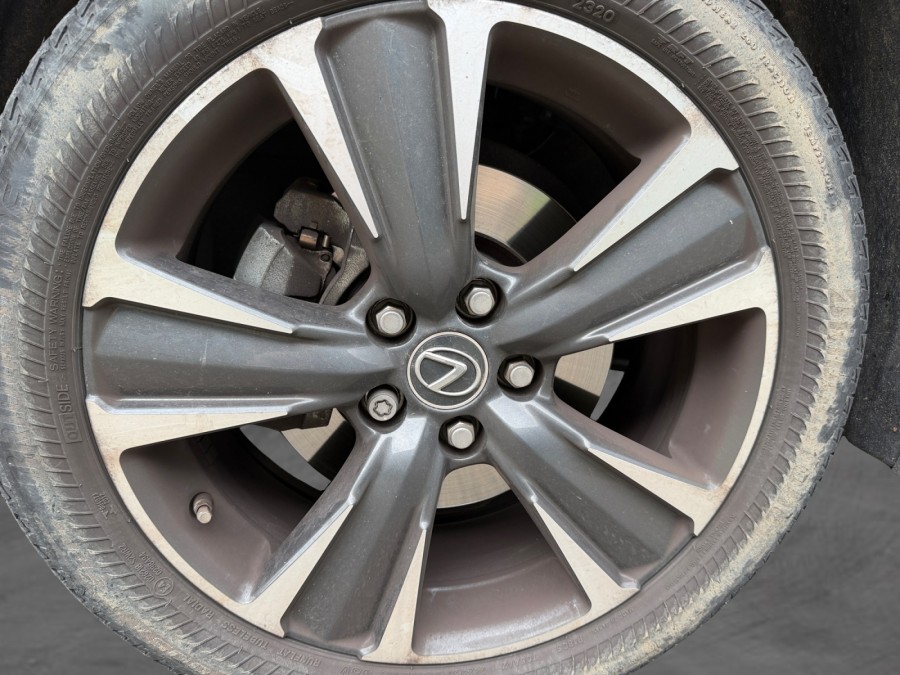 LEXUS d'occasion UX 250H 2WD de 2020 Lyon Nord (69)﻿