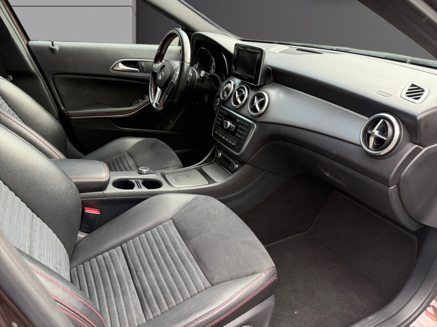 MERCEDES d'occasion CLASSE GLA GLA 200 D BUSINESS EDITION 4MATIC BA