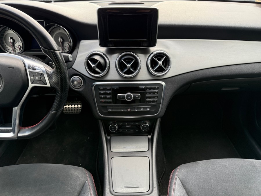 MERCEDES d'occasion CLASSE GLA GLA 200 D BUSINESS EDITION 4MATIC BA