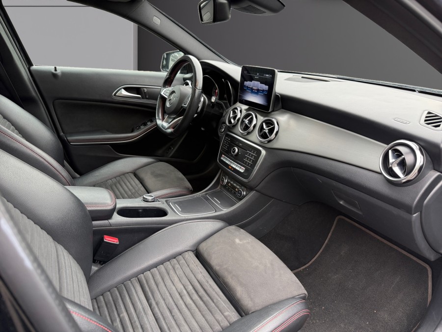 MERCEDES d'occasion CLASSE GLA GLA 200 D STARLIGHT EDITION de 2019