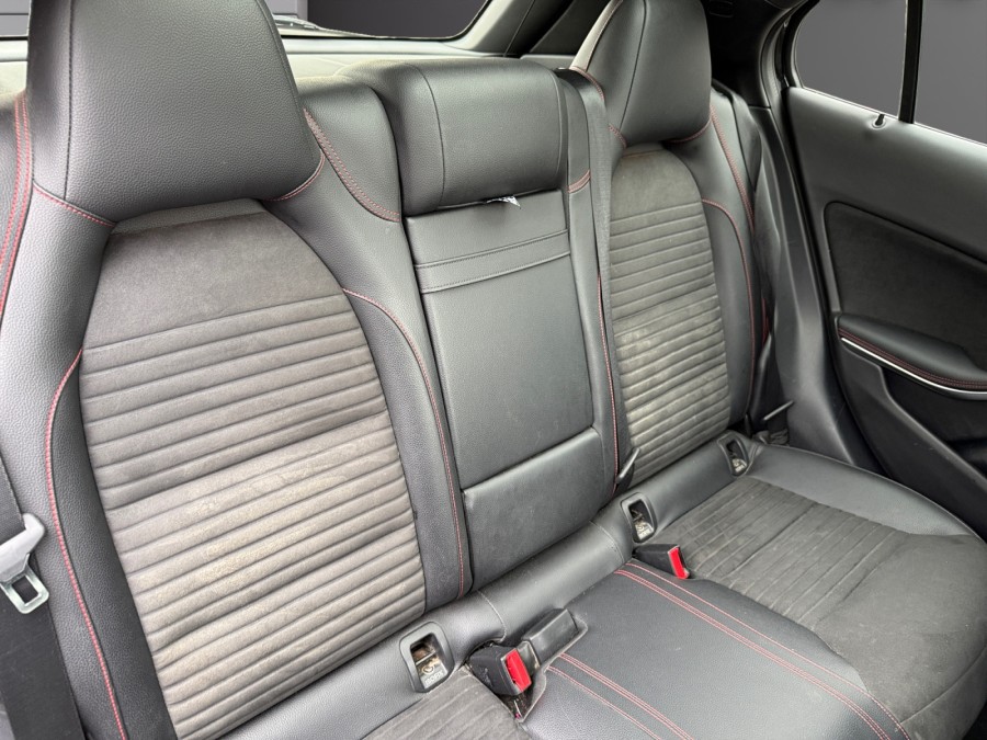 MERCEDES d'occasion CLASSE GLA GLA 200 D STARLIGHT EDITION de 2019