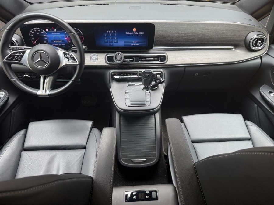 MERCEDES d'occasion CLASSE V EXTRA LONG 300D 237 STYLE PH2 de 2024 Le