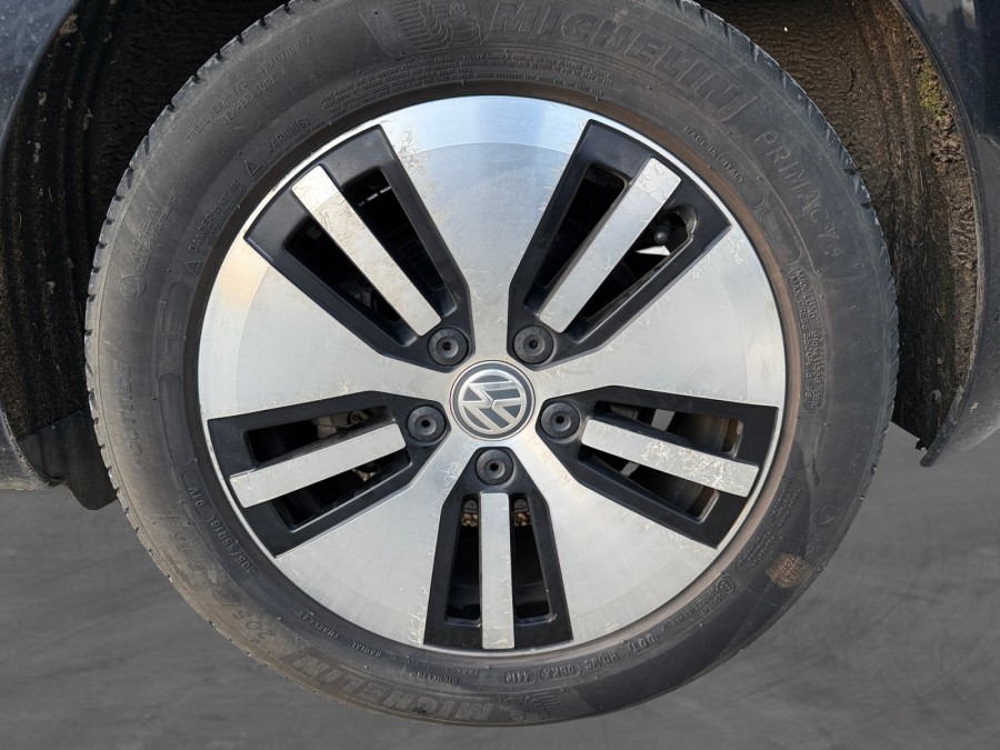 VOLKSWAGEN d'occasion GOLF ELECTRIQUE de 2016 Poitiers (86)﻿