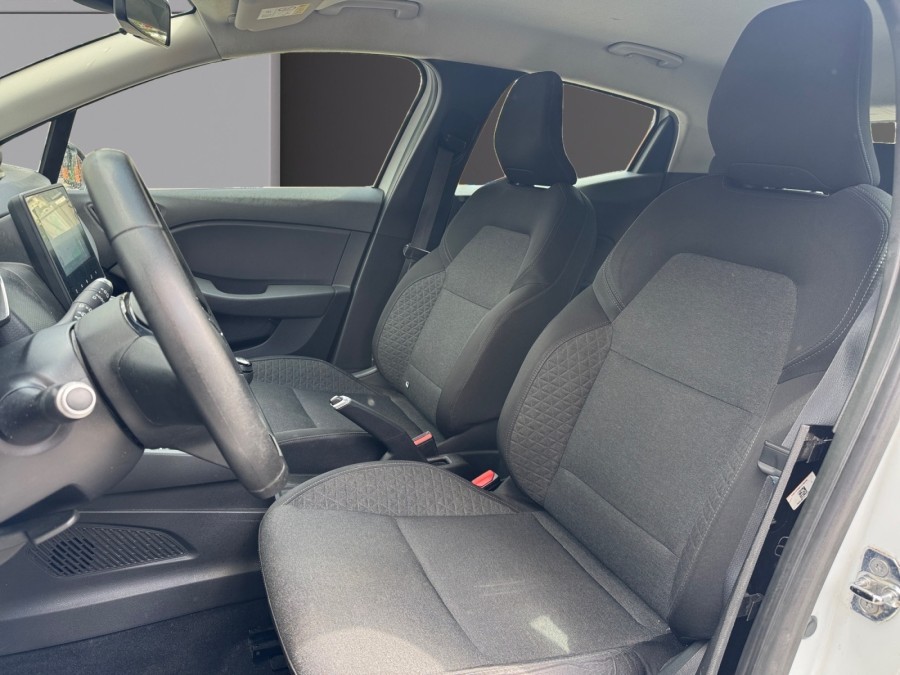 RENAULT d'occasion CLIO 1.5 BLUE DCI 85 BUSINESS de 2020 Montreuil