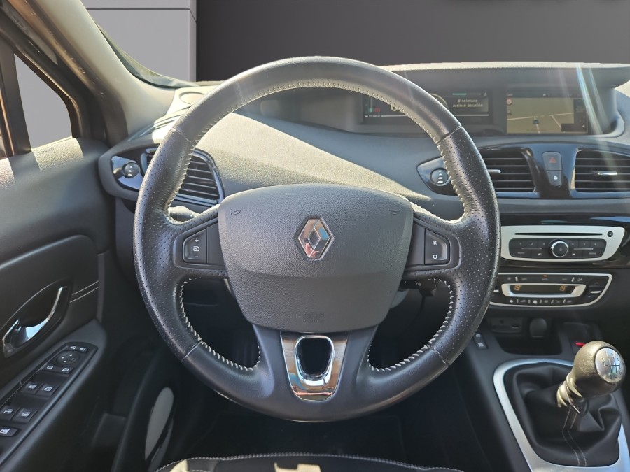 RENAULT d'occasion SCENIC 1.6 DCI 130 ENERGY BOSE E6 de 2015 Evreux