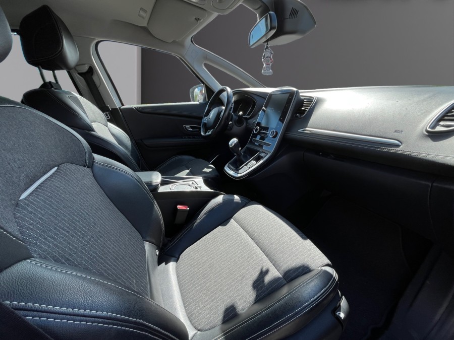 RENAULT d'occasion SCENIC 1.3 TCE 140 BLACK EDITION de 2021 Limoges