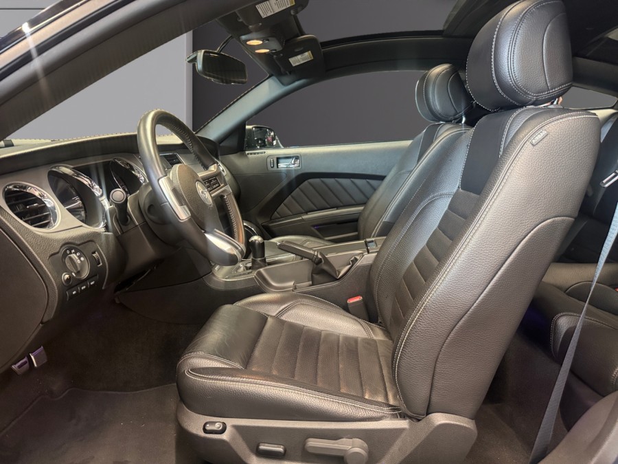 FORD d'occasion MUSTANG 2.3 ECOBOOST CONVERTIBLE de 2012 Pau (64)﻿