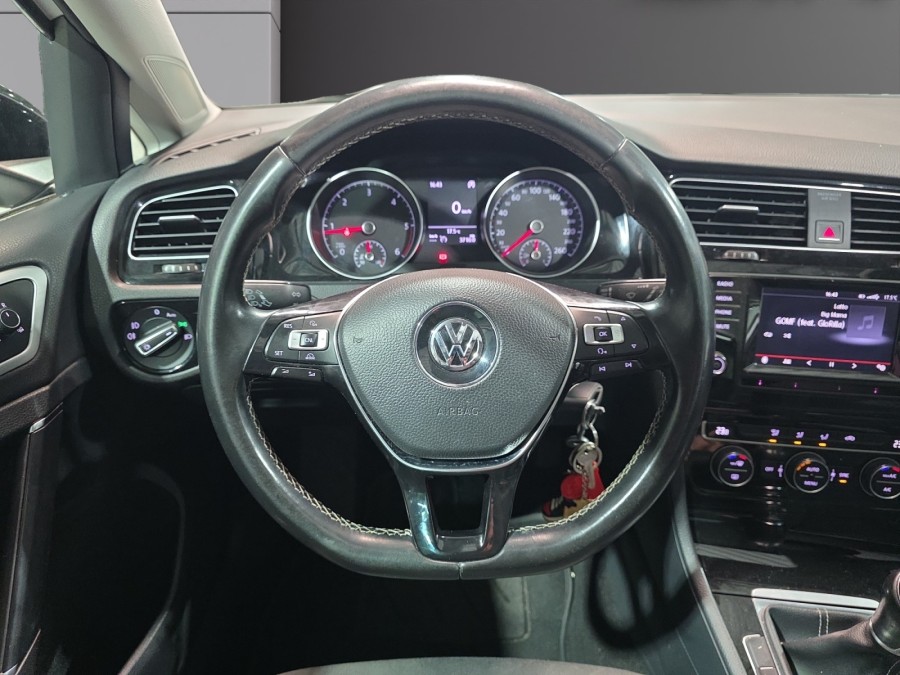 VOLKSWAGEN d'occasion GOLF 1.6 TDI 105 CUP de 2014 Meximeux (01)﻿