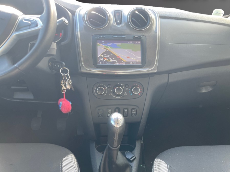 DACIA d'occasion SANDERO 1.5 BLUE DCI 95 Stepway de 2018 Genevois