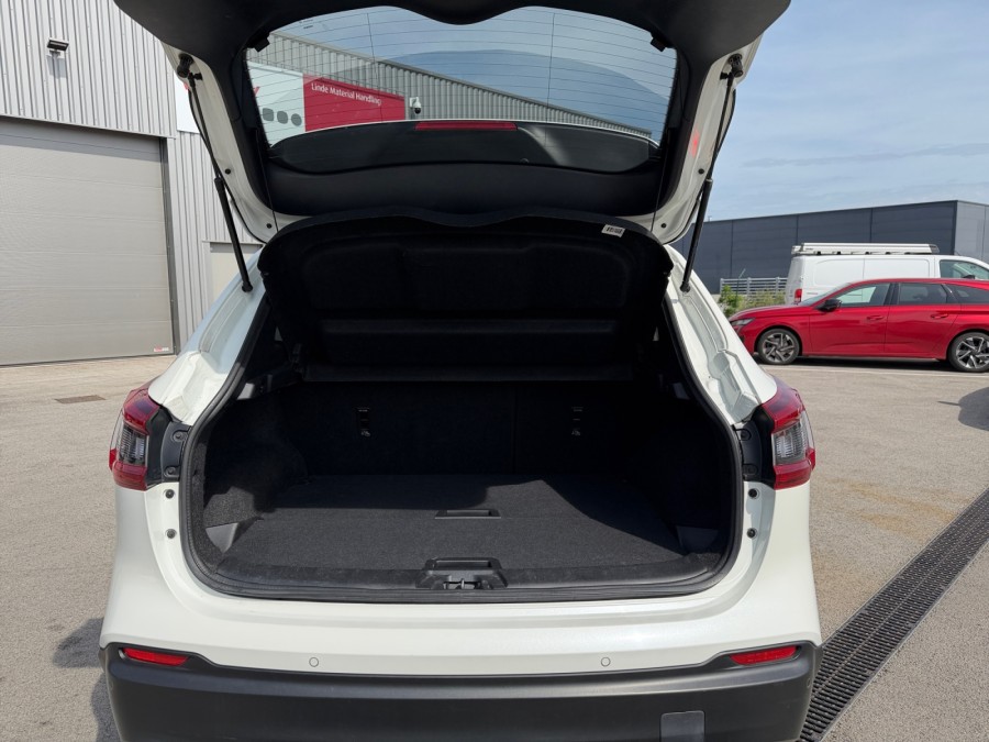 NISSAN d'occasion QASHQAI 1.2 DIG-T 115 VISIA PH2 de 2018 Beaune (21)﻿