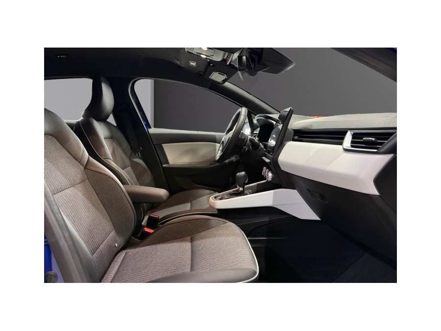 RENAULT d'occasion CLIO 1.6 E-TECH 145 TECHNO de 2023 Magny-en-Vexin