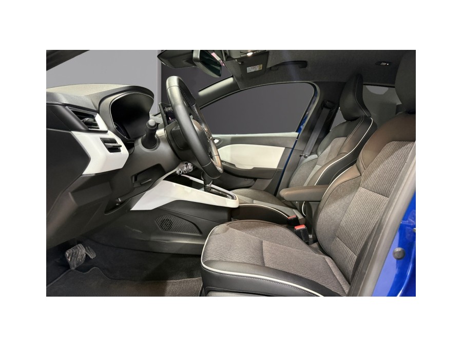 RENAULT d'occasion CLIO 1.6 E-TECH 145 TECHNO de 2023 Magny-en-Vexin