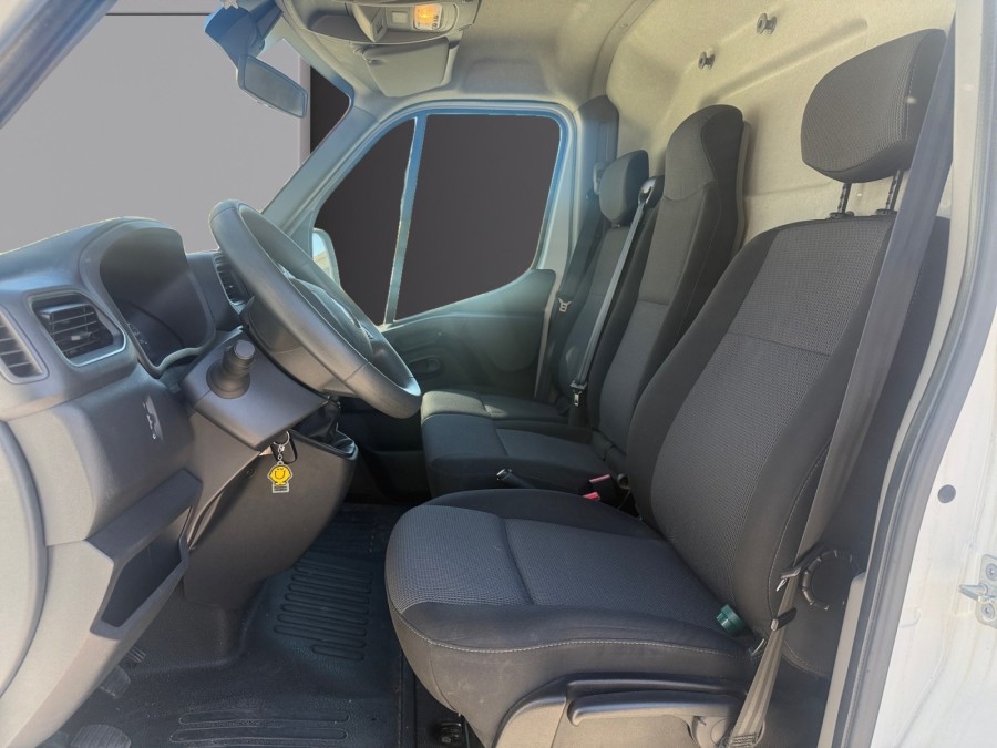 RENAULT d'occasion MASTER F3300 L2H2 DCI 135 GRAND CONFORT de 2022
