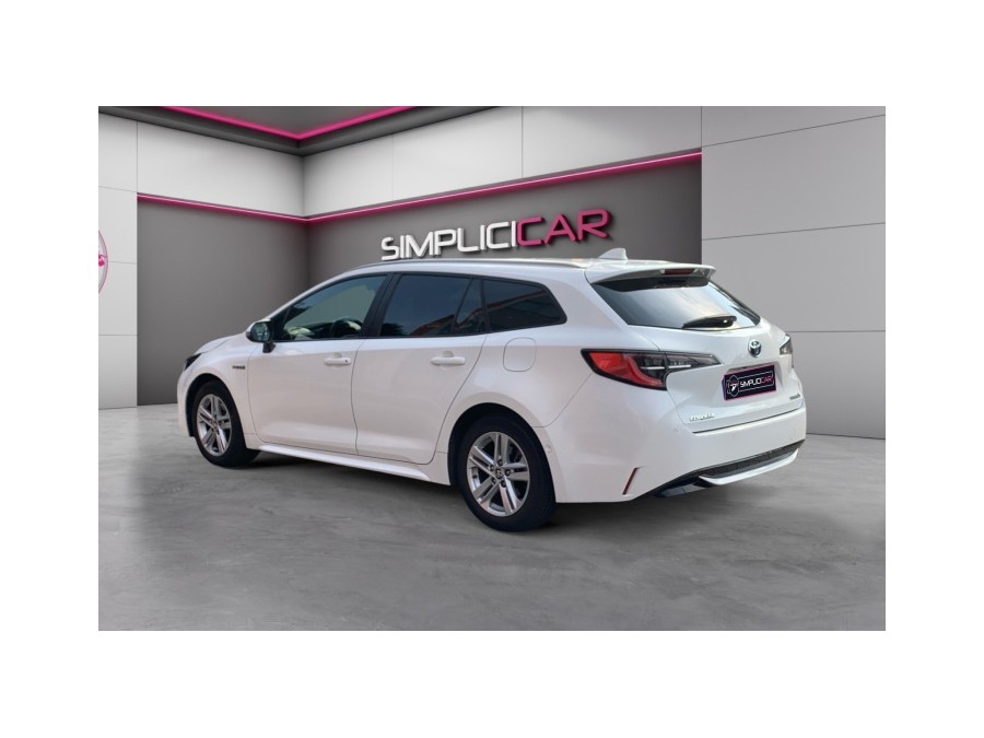 TOYOTA d'occasion COROLLA TS 184H DYNAMIC BUSINESS de 2021 Montreuil