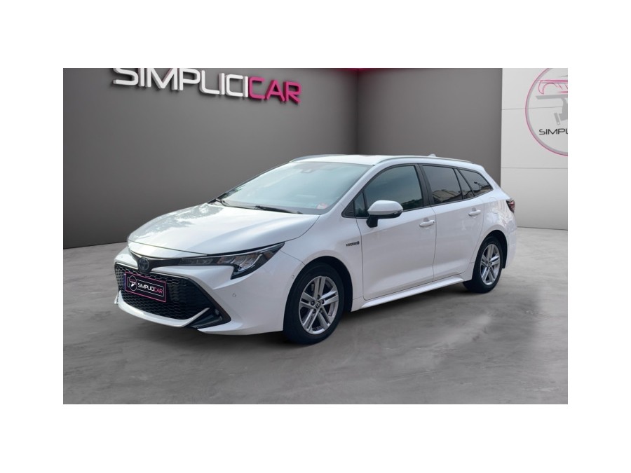 TOYOTA d'occasion COROLLA TS 184H DYNAMIC BUSINESS de 2021 Montreuil
