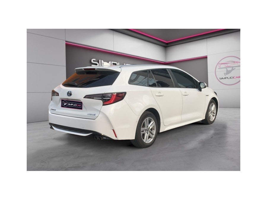 TOYOTA d'occasion COROLLA TS 184H DYNAMIC BUSINESS de 2021 Montreuil