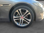 JAGUAR d'occasion XE 2.0L D 180 PURE BA de 2017 Le Raincy (93)﻿