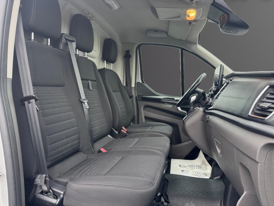 FORD d'occasion TRANSIT CA 300 L1H1 2.0 ECOBLUE 170 LIMITED de 2021