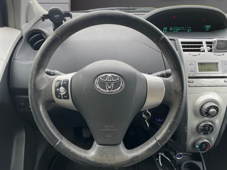 TOYOTA d'occasion YARIS 1.3 VVT-I Luna Pack de 2008 Genevois (74)﻿