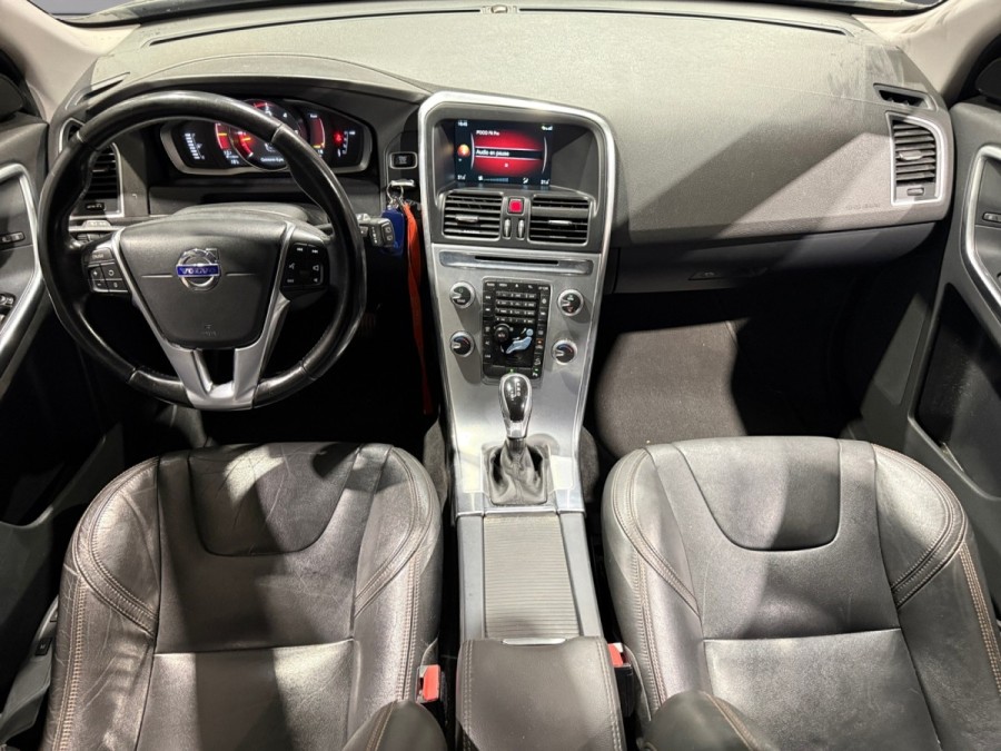 VOLVO d'occasion XC60 D4 AWD de 2016 Narbonne (11)﻿