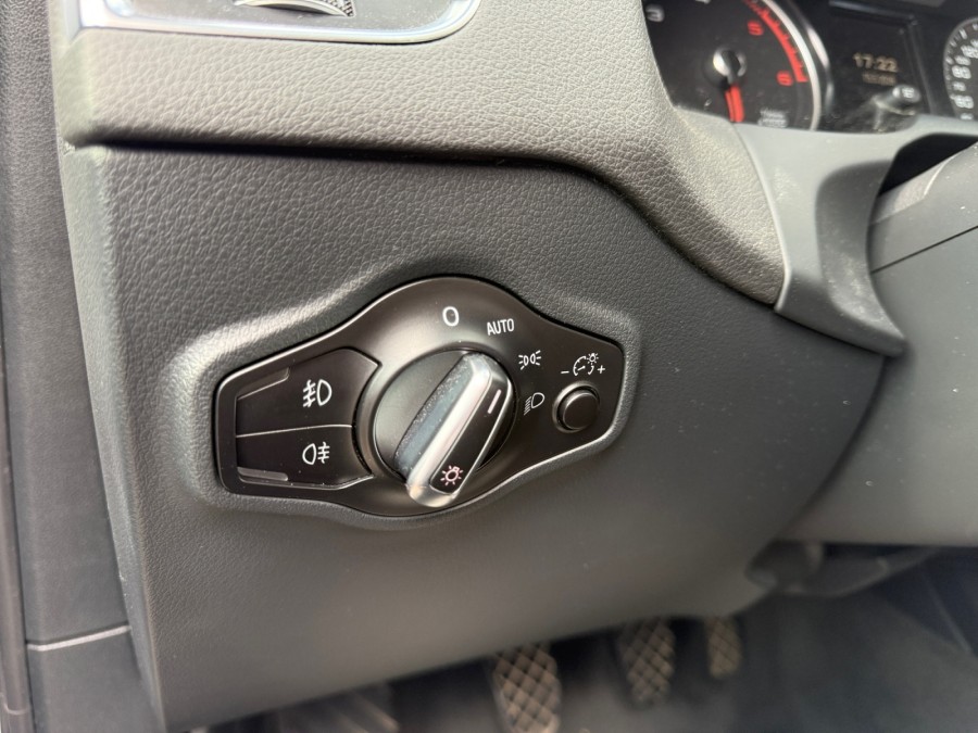 AUDI d'occasion Q5 2.0 TDI Ultra Clean Diesel 150 S Line de 2015
