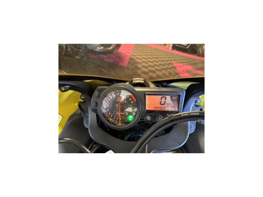 SUZUKI d'occasion GSX-R750 GSX-R750 20eme anniversaire de 2005 Méry