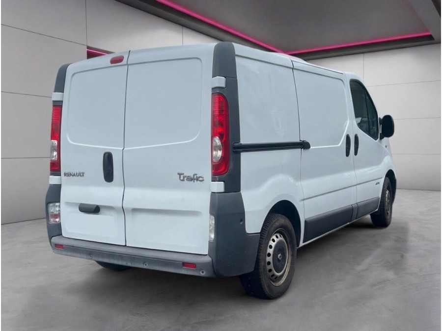 RENAULT d'occasion TRAFIC PRO+ L1H1 2.0DCI 115 de 2014 Brive La