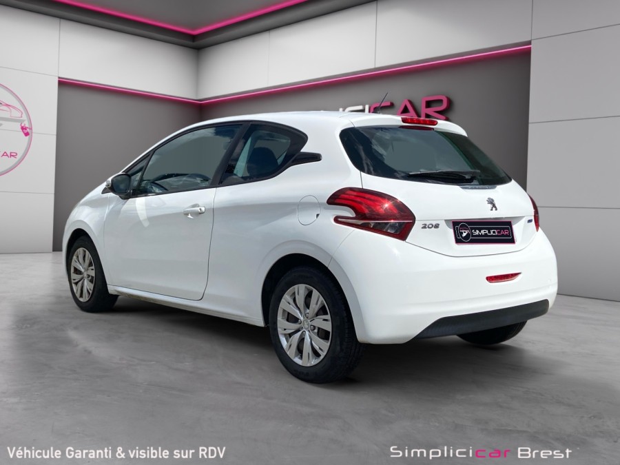 PEUGEOT d'occasion 208 1.6 BLUE HDI 75 ACTIVE de 2015 Brest (29)﻿