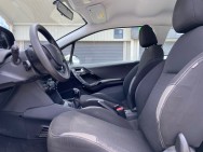 PEUGEOT d'occasion 208 1.6 BLUE HDI 75 ACTIVE de 2015 Brest (29)﻿