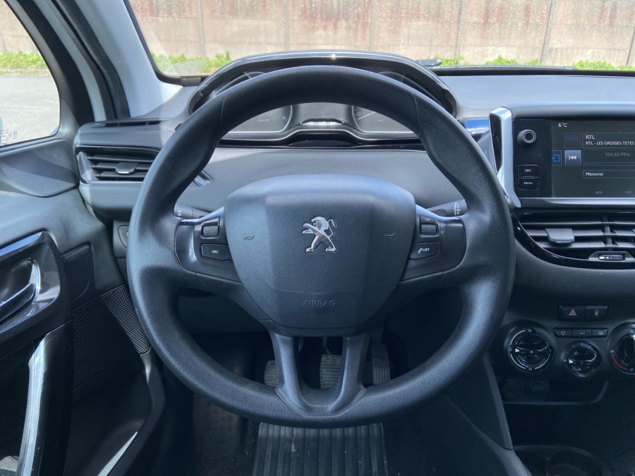 PEUGEOT d'occasion 208 1.6 BLUE HDI 75 ACTIVE de 2015 Brest (29)﻿