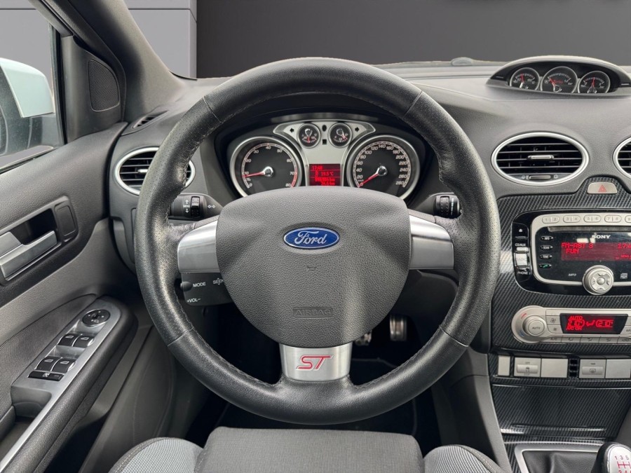 FORD d'occasion FOCUS 2.5T 225 ST de 2010 Perpignan (66)﻿