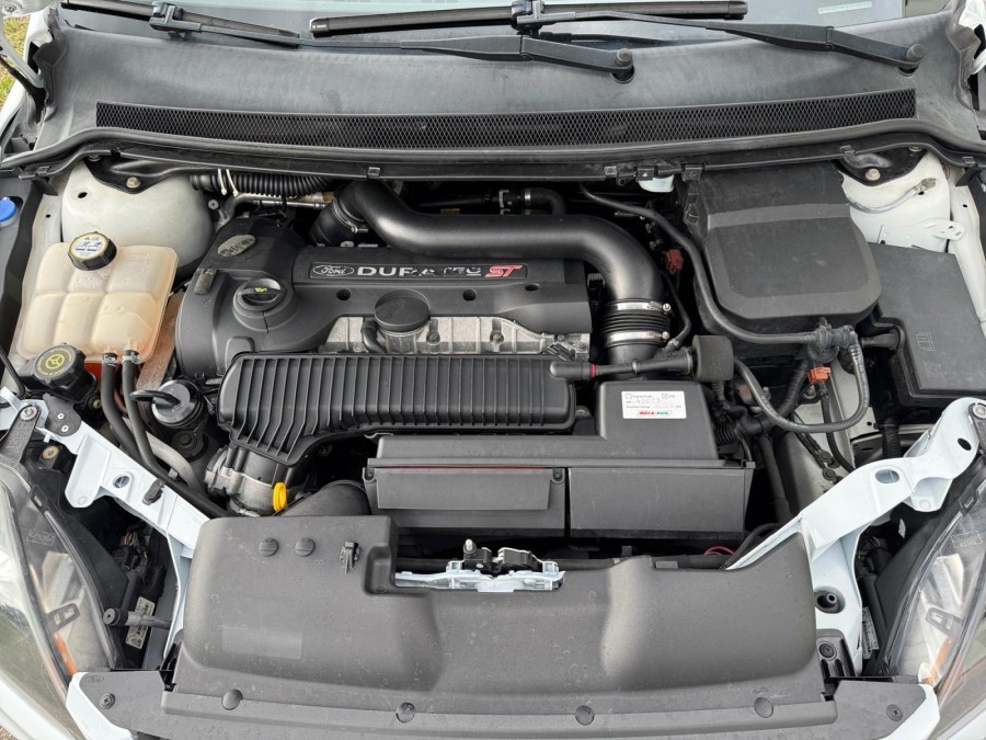 FORD d'occasion FOCUS 2.5T 225 ST de 2010 Perpignan (66)﻿
